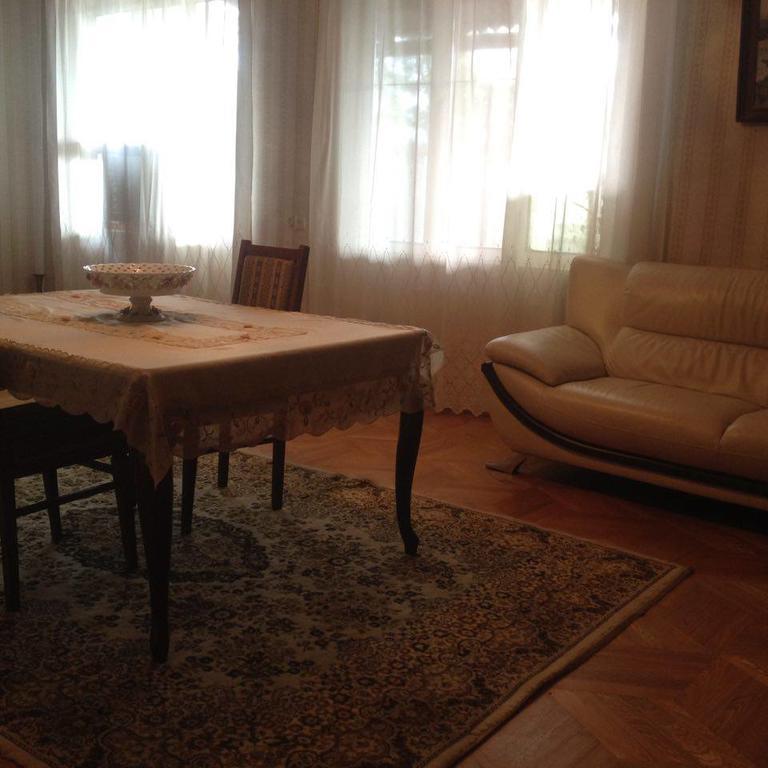Guest House Gzirishvili Kvareli Ngoại thất bức ảnh