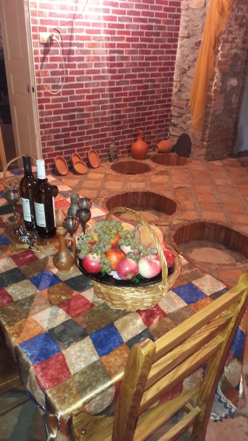 Guest House Gzirishvili Kvareli Ngoại thất bức ảnh