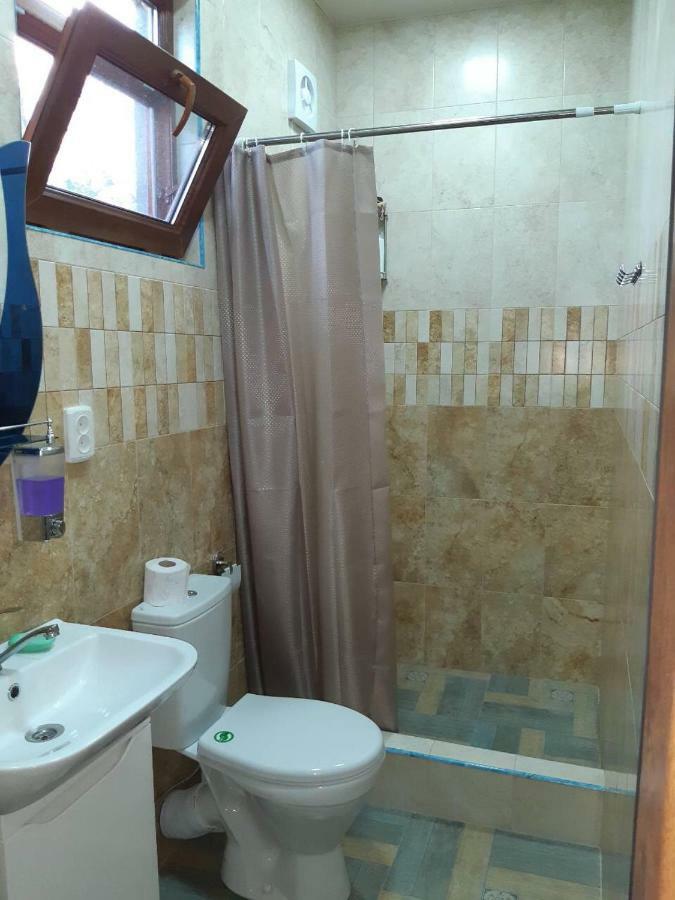 Guest House Gzirishvili Kvareli Ngoại thất bức ảnh