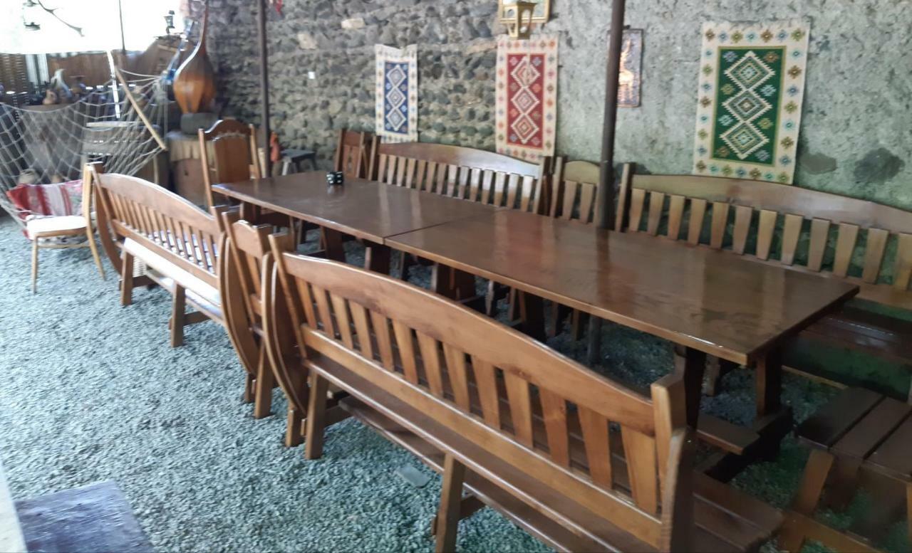 Guest House Gzirishvili Kvareli Ngoại thất bức ảnh